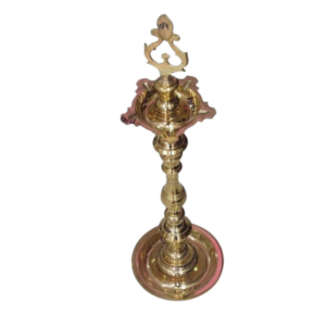 BRASS SPL WT KUTHU VILAKU